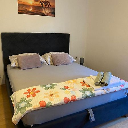 Apartmani Marija Povljana Extérieur photo