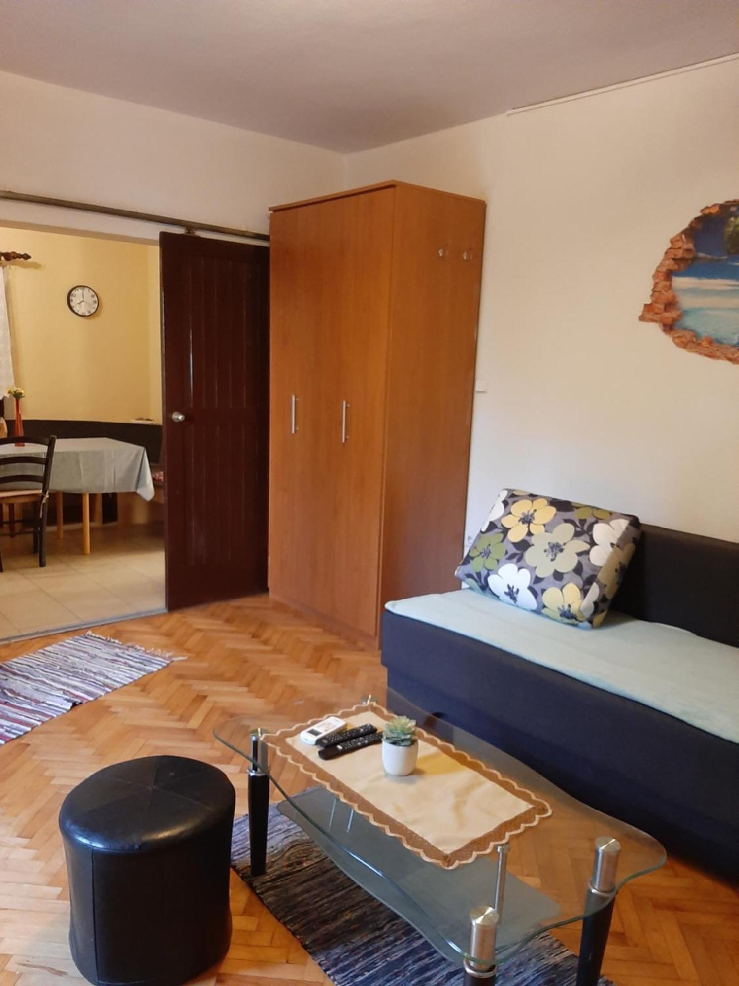 Apartmani Marija Povljana Chambre photo